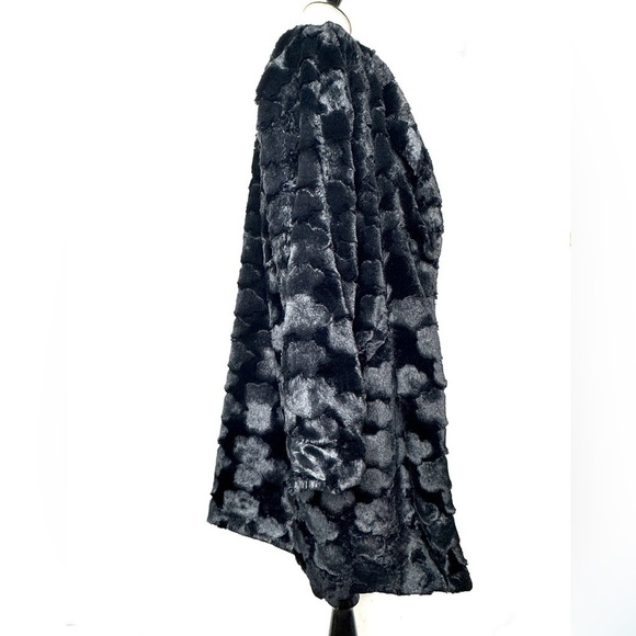 Altar’s State Faux Fur Wrap Coat Size M - Picture 2 of 8